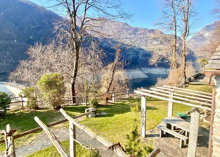 펜션 Rustico Dans Hameau Vue Verzasca 고르돌라