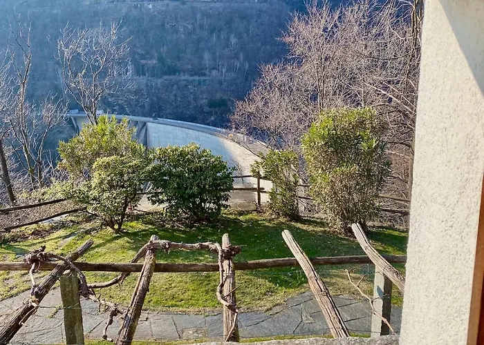 Rustico Dans Hameau Vue Verzasca 펜션 고르돌라